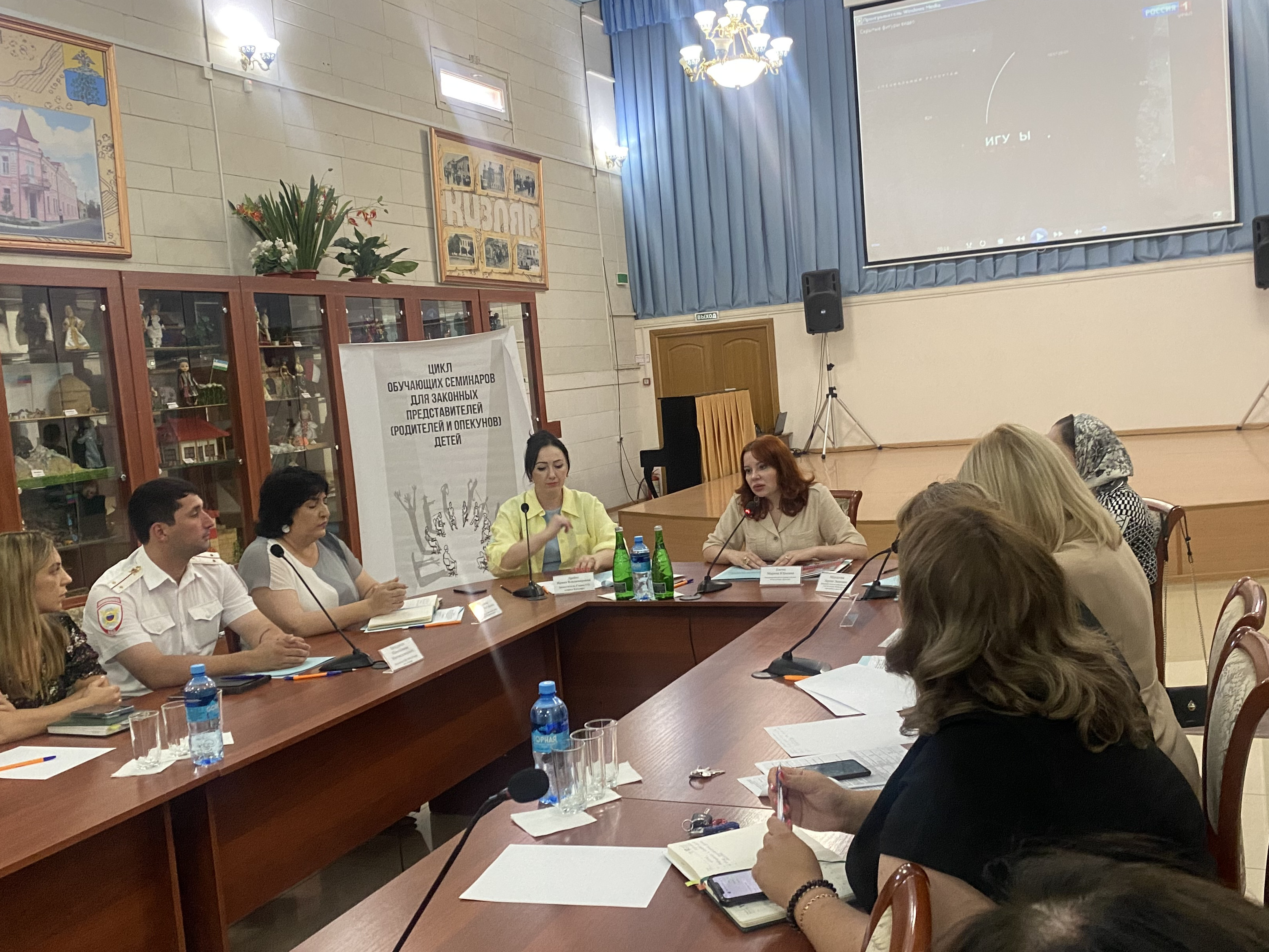 Уполномоченный встретилась с законными представителями (родители и опекуны) детей, привезенных из зон военного конфликта на Ближнем Востоке проживающих на территории в  г. Кизляр и в Кизлярском районе