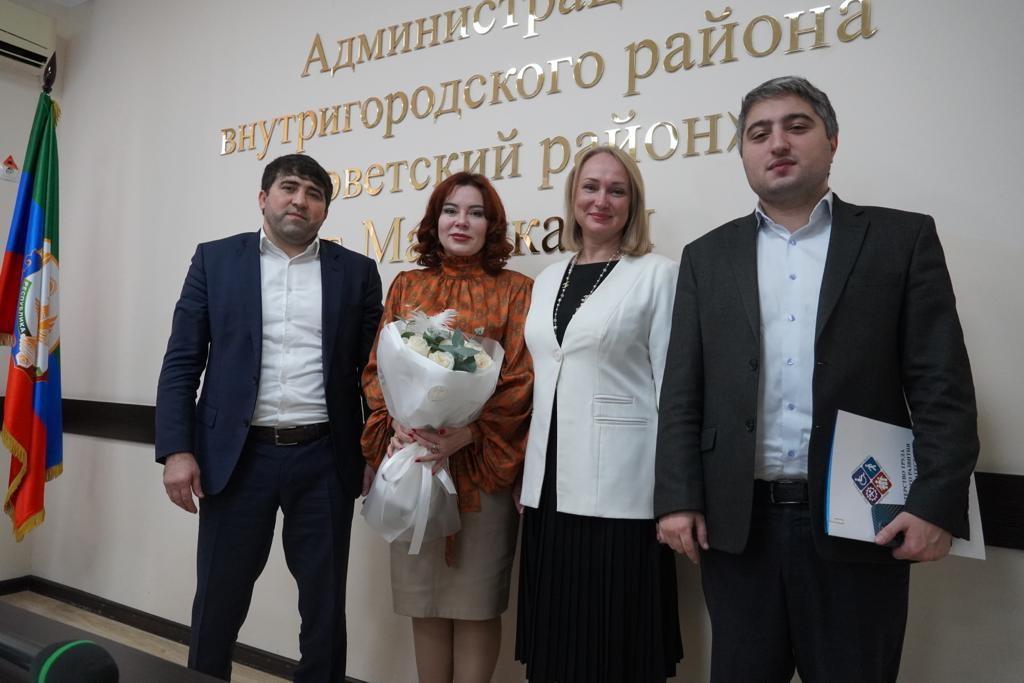 Трудоустройство подростков и граждан, воспитывающих детей, проблемы и перспективы - обсудили участники круглого стола